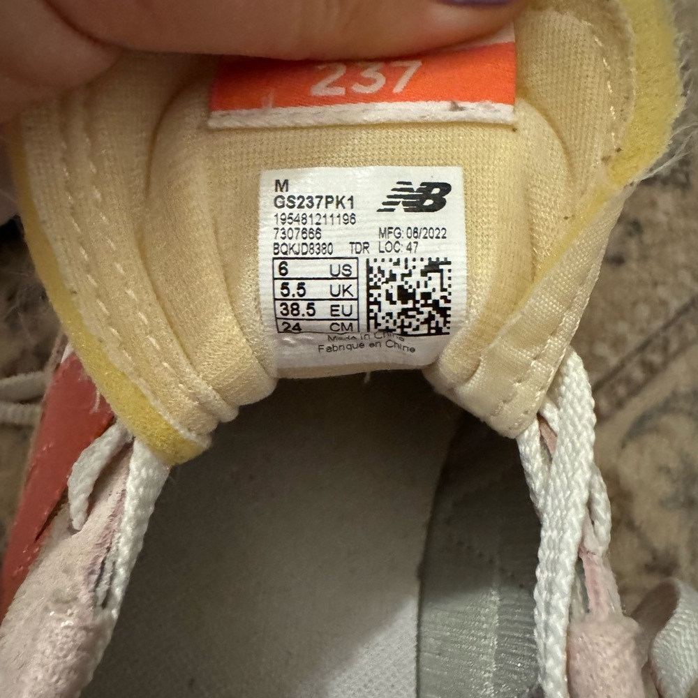 New Balance Women's Running Sneaker in Coral and Blush - Picture 5 of 6